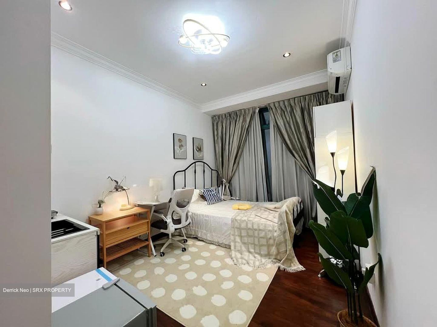 Kew Vale (D16), Terrace #588106501